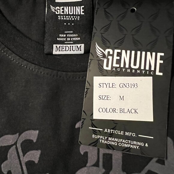 Genuine Authentic Garments Live Hard Tee NWT Medium - Picture 3 of 4